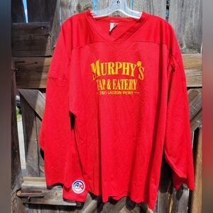 Vintage mens Hockey Jersey Murphy's Tap & Eatery. Size XL
